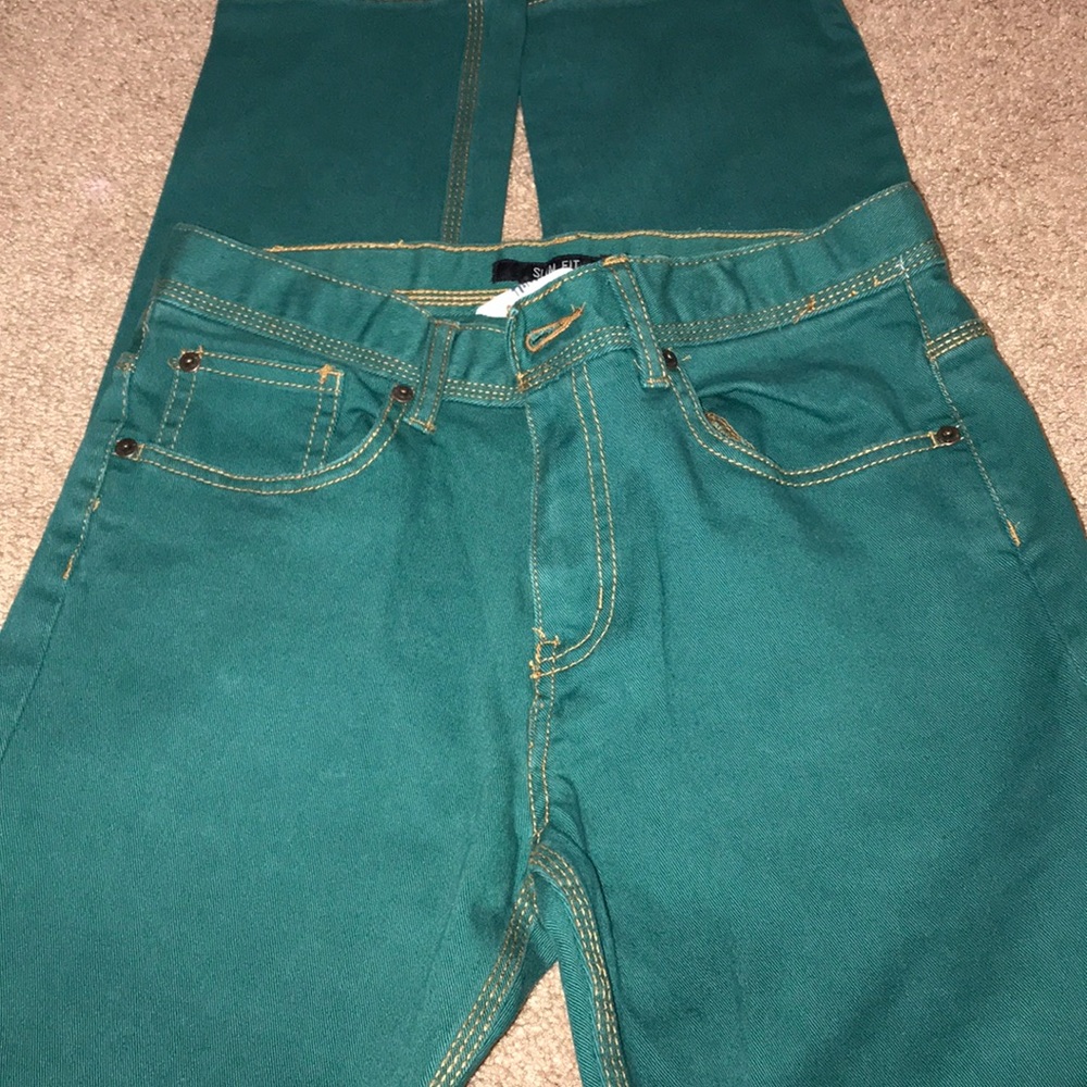 H&M BOYS COLORED JEANS W/ORG STITCHING WORN ONCE.